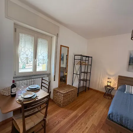 Giuditta E Angelo Nest בלאג'יו